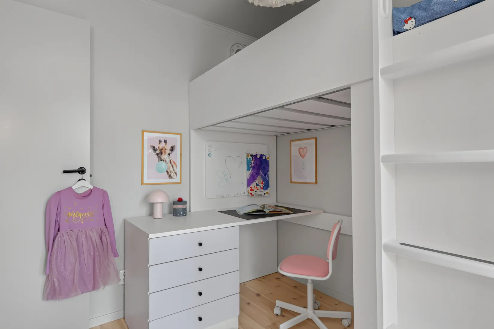 Radhus, Åkerhielms väg 47B, Österåker