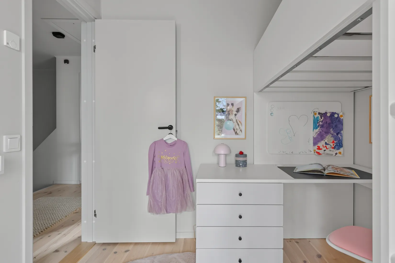 Radhus, Åkerhielms väg 47B, Österåker
