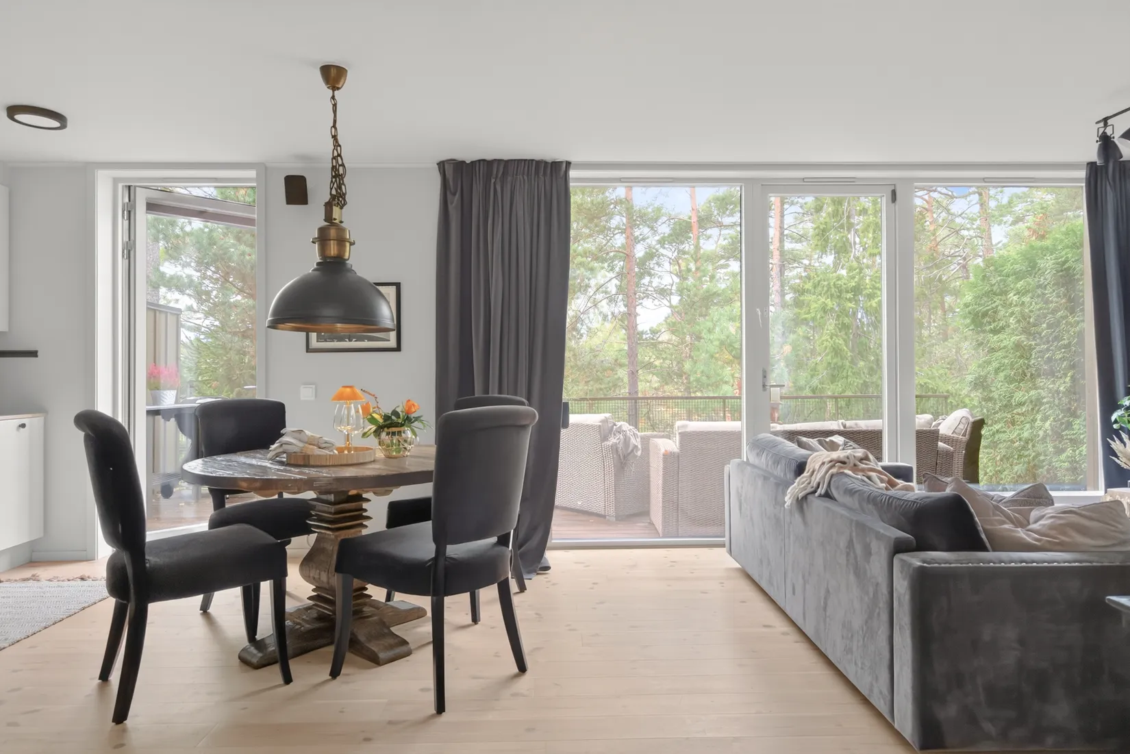 Radhus, Åkerhielms väg 47B, Österåker