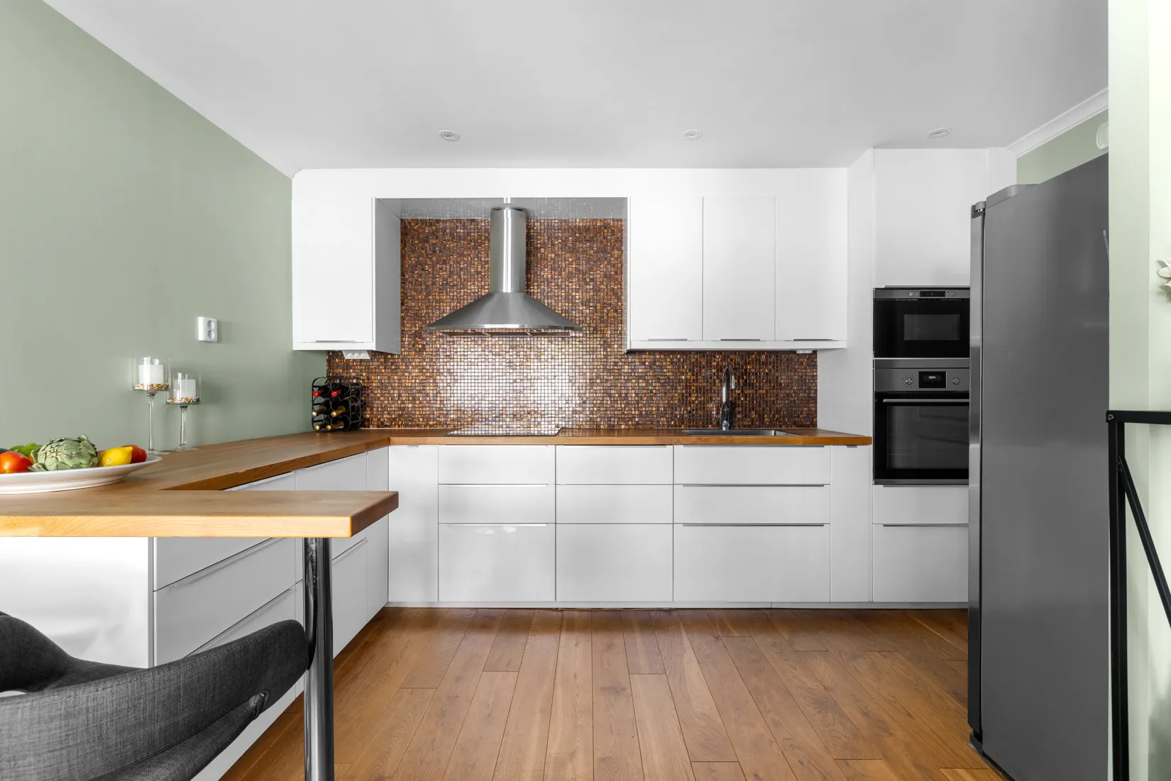 Radhus, Lyckogången 12, Trollbäcken, Tyresö