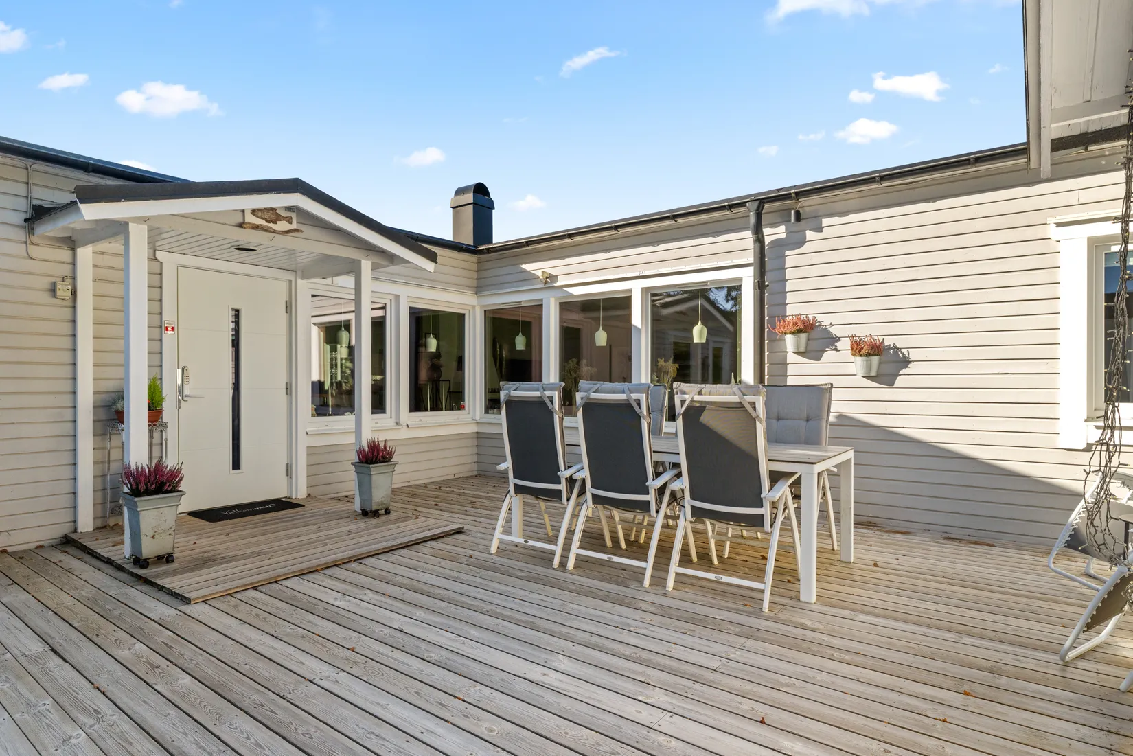 Radhus, Lyckogången 12, Trollbäcken, Tyresö
