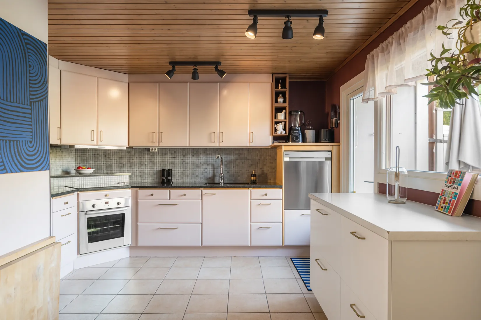 Radhus, Rågången 10, Viksjö, Järfälla