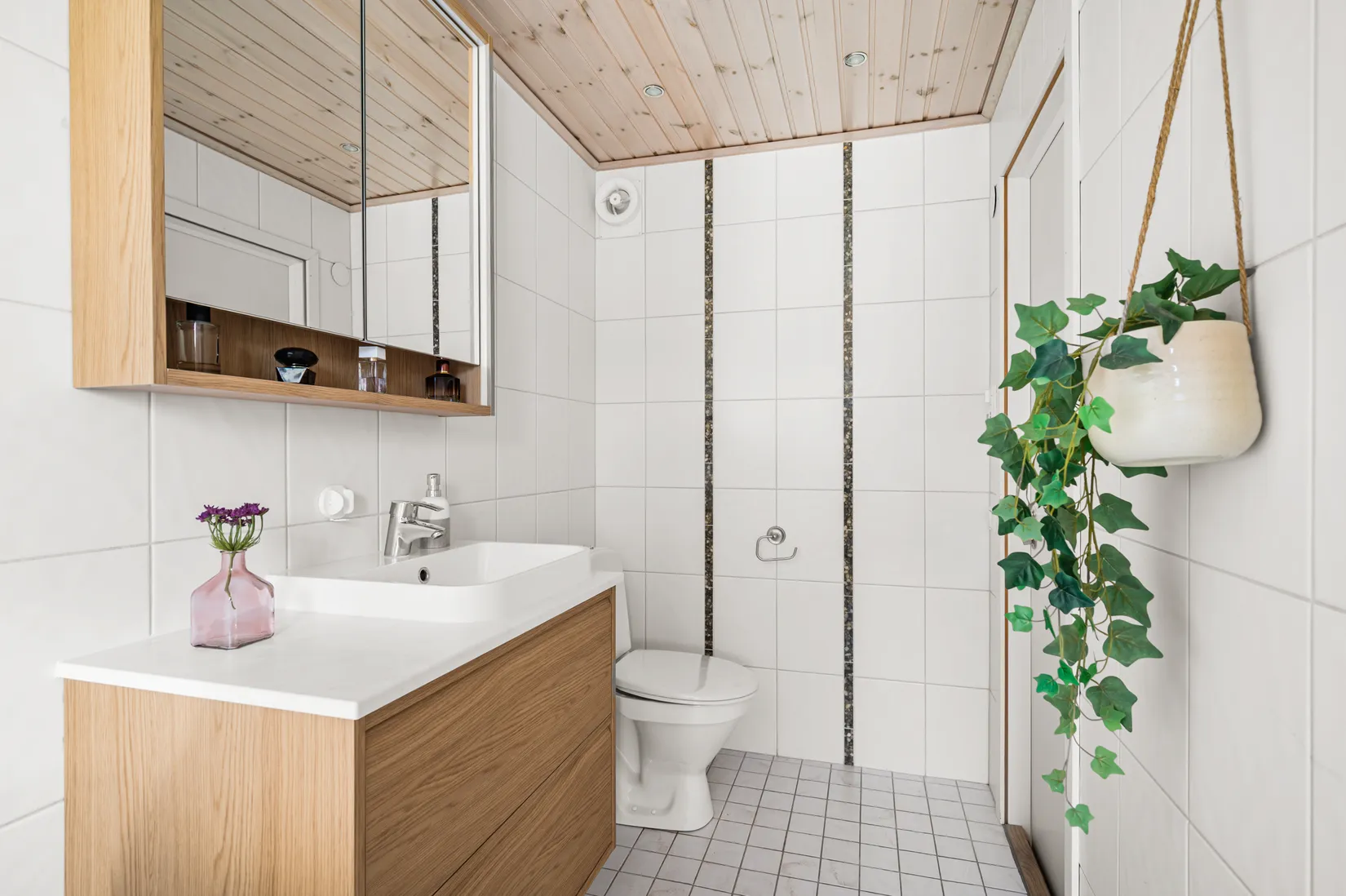 Radhus, Rågången 10, Viksjö, Järfälla