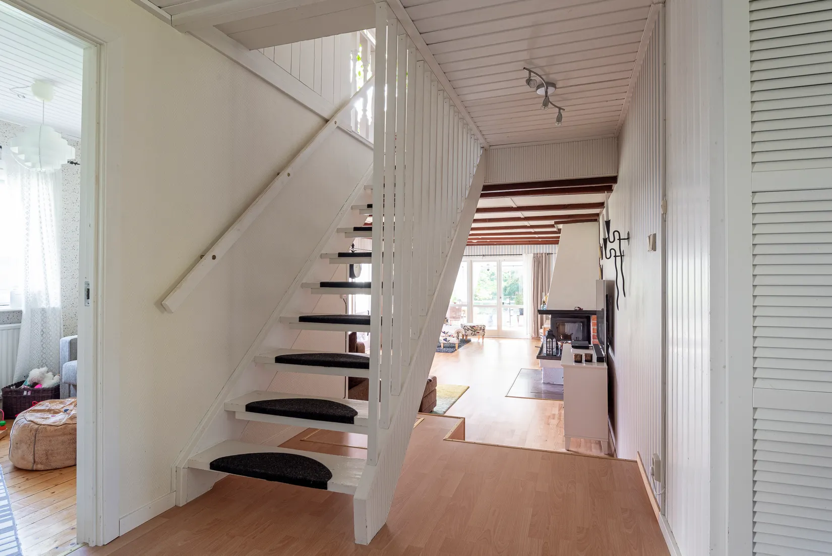 Villa, Svinskärsvägen 19, Kvicksund, Västerås