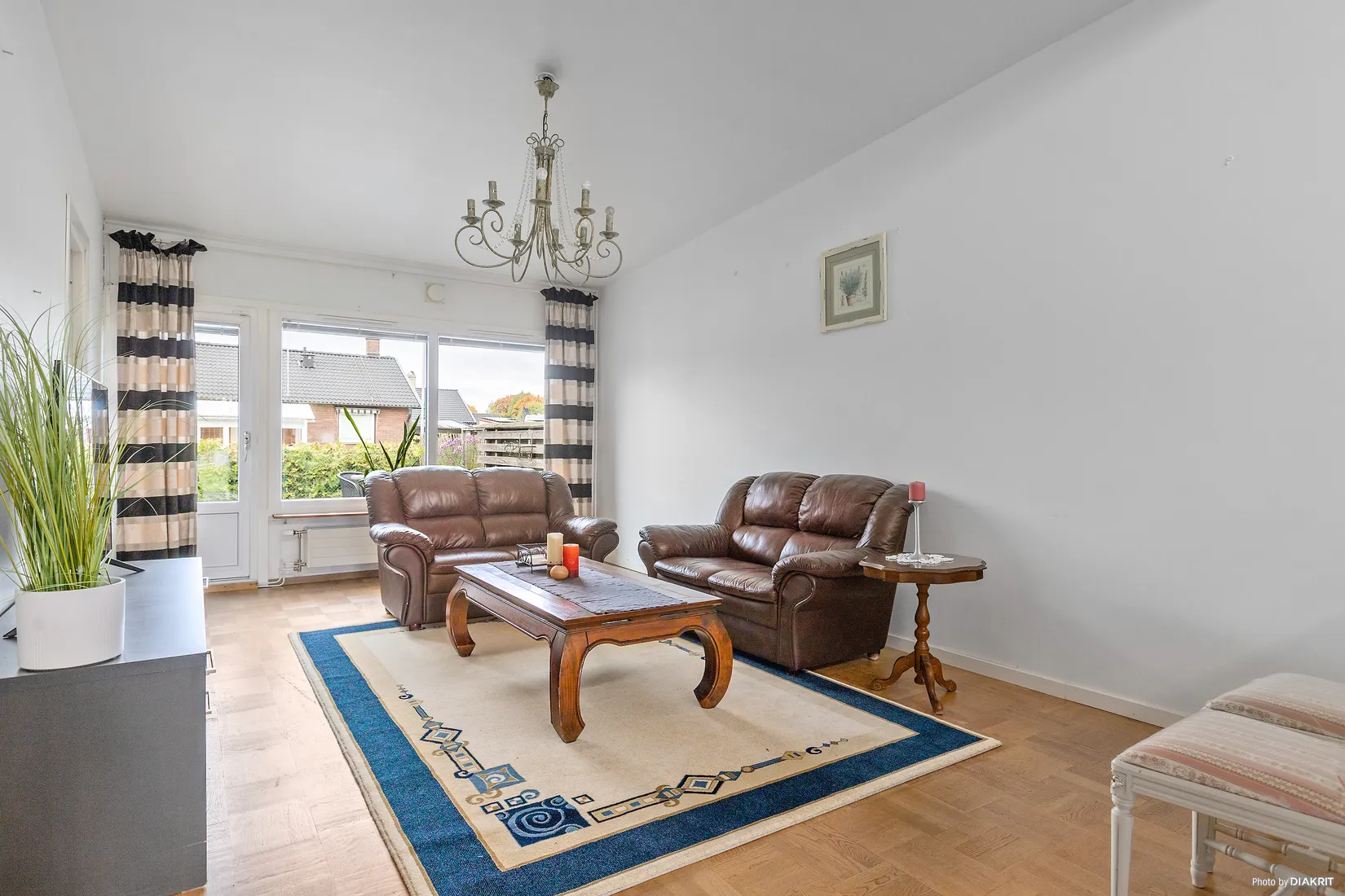 Radhus, Allmogegatan 4 B, Nya Hjärsta, Örebro