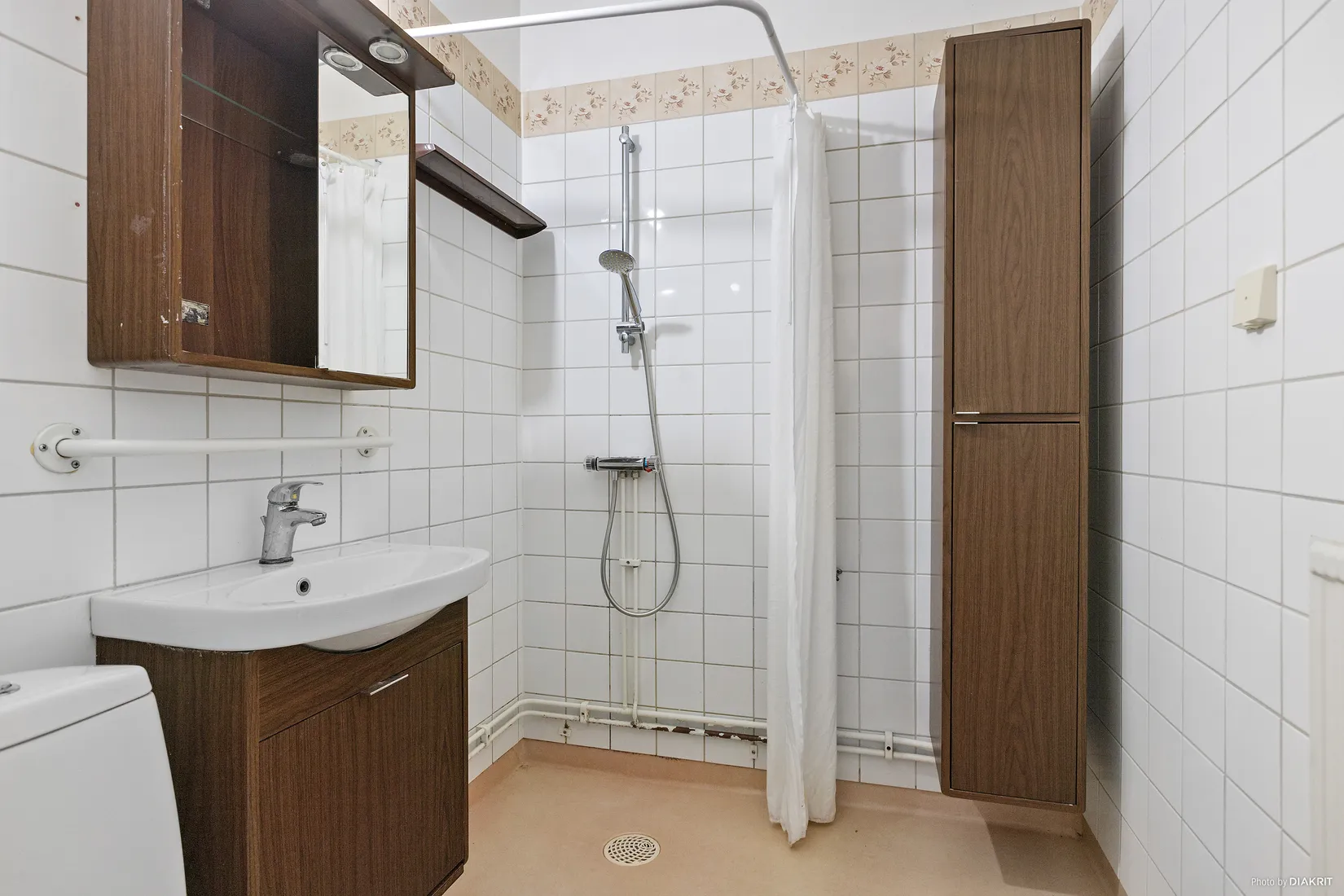 Radhus, Allmogegatan 4 B, Nya Hjärsta, Örebro