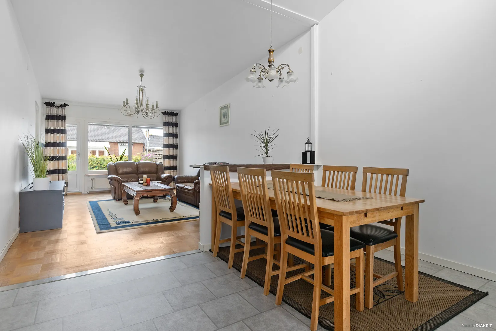 Radhus, Allmogegatan 4 B, Nya Hjärsta, Örebro