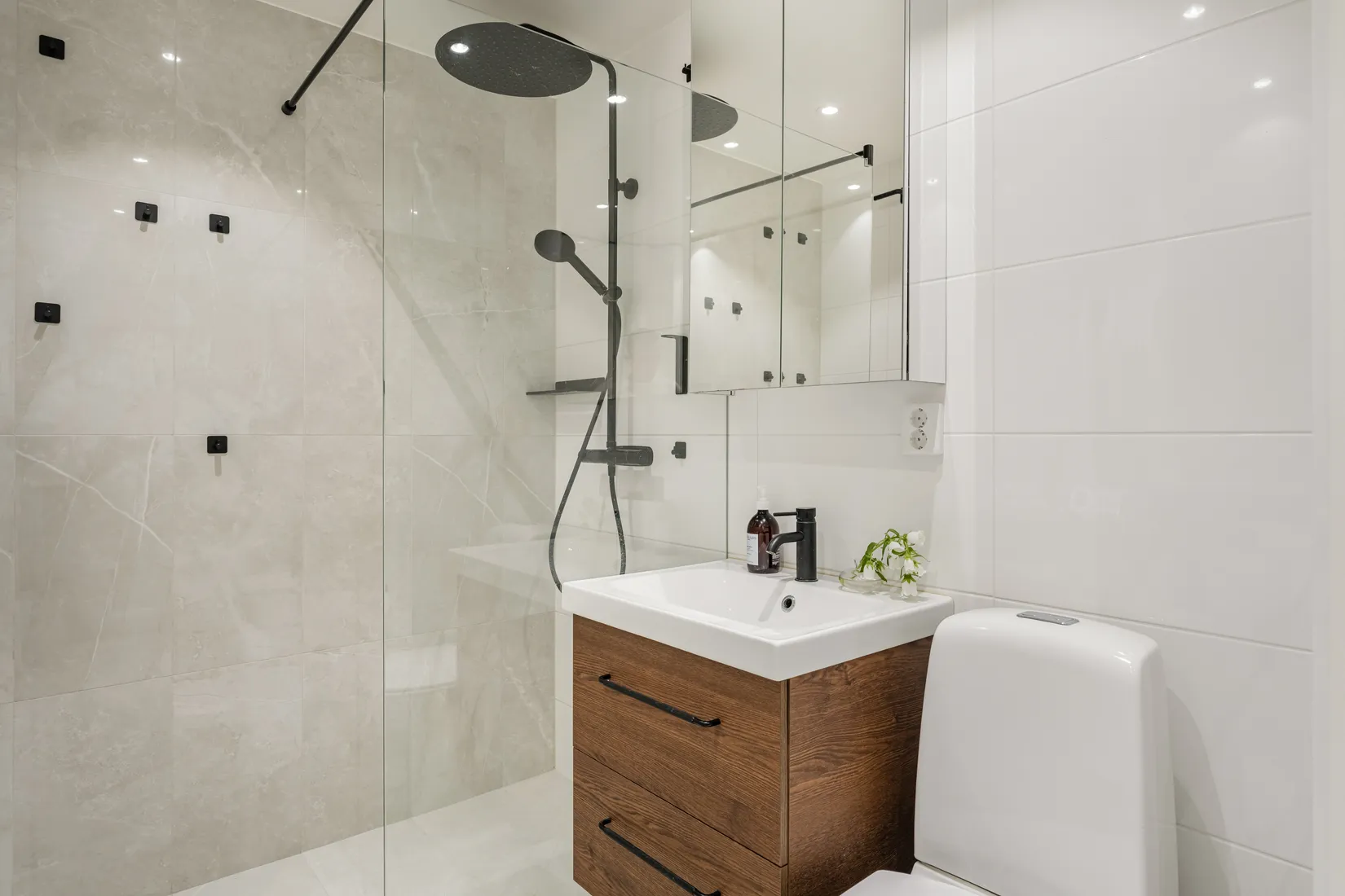 Bostadsrätt, Svartviksslingan 23, vån 7 av 7!, Bromma - Minneberg, Stockholm