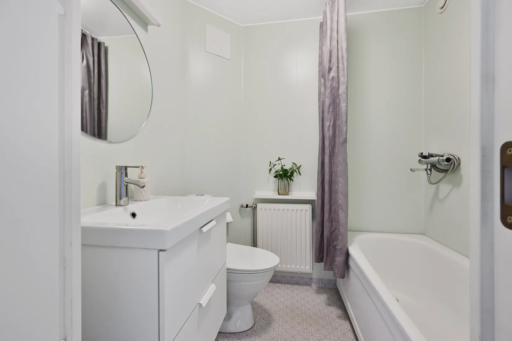 Radhus, Neptunigränd 47, Prästgårdsmarken/Prästhagen, Upplands Väsby