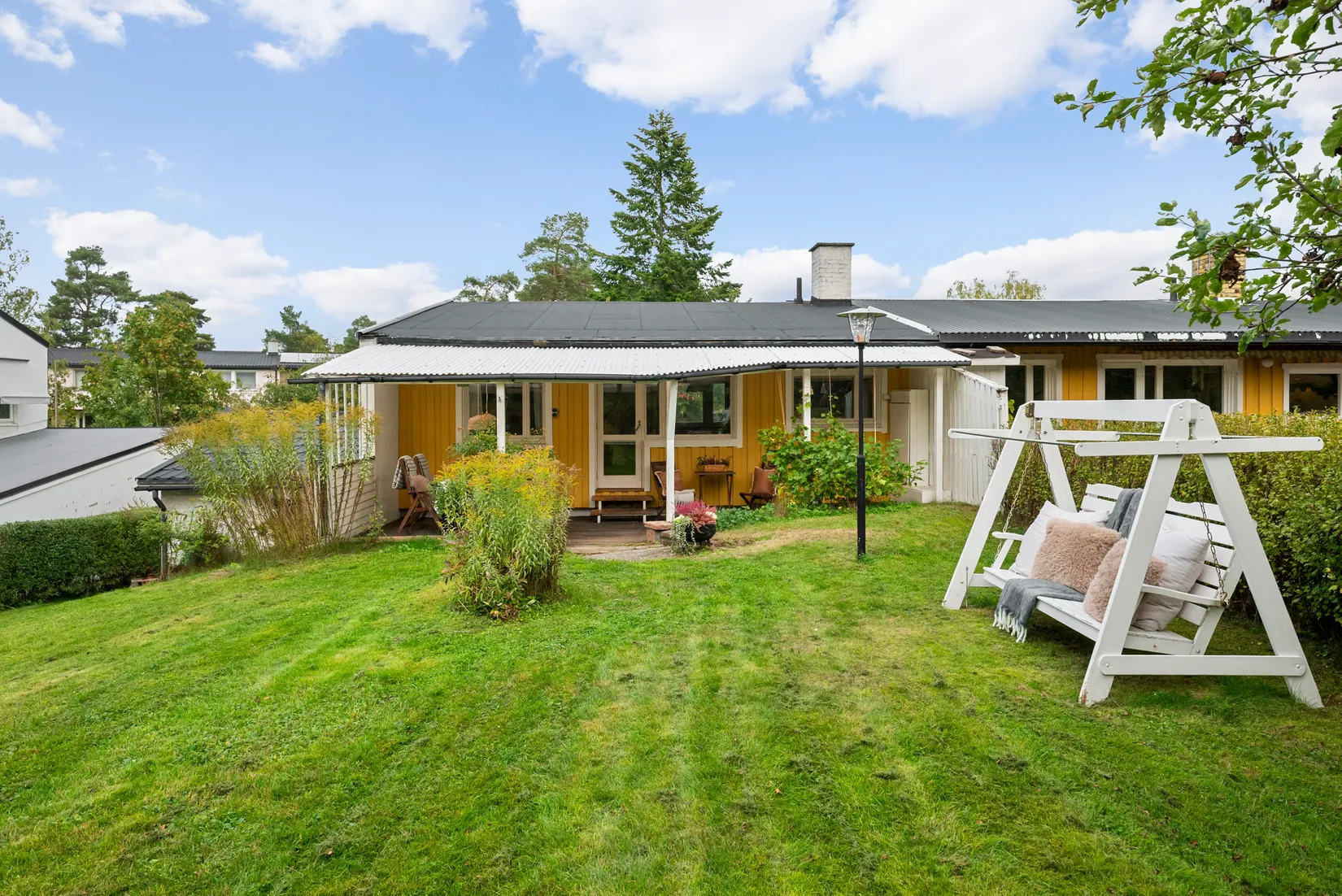 Radhus, Friherregatan 107, Hässelby Gård, Stockholm
