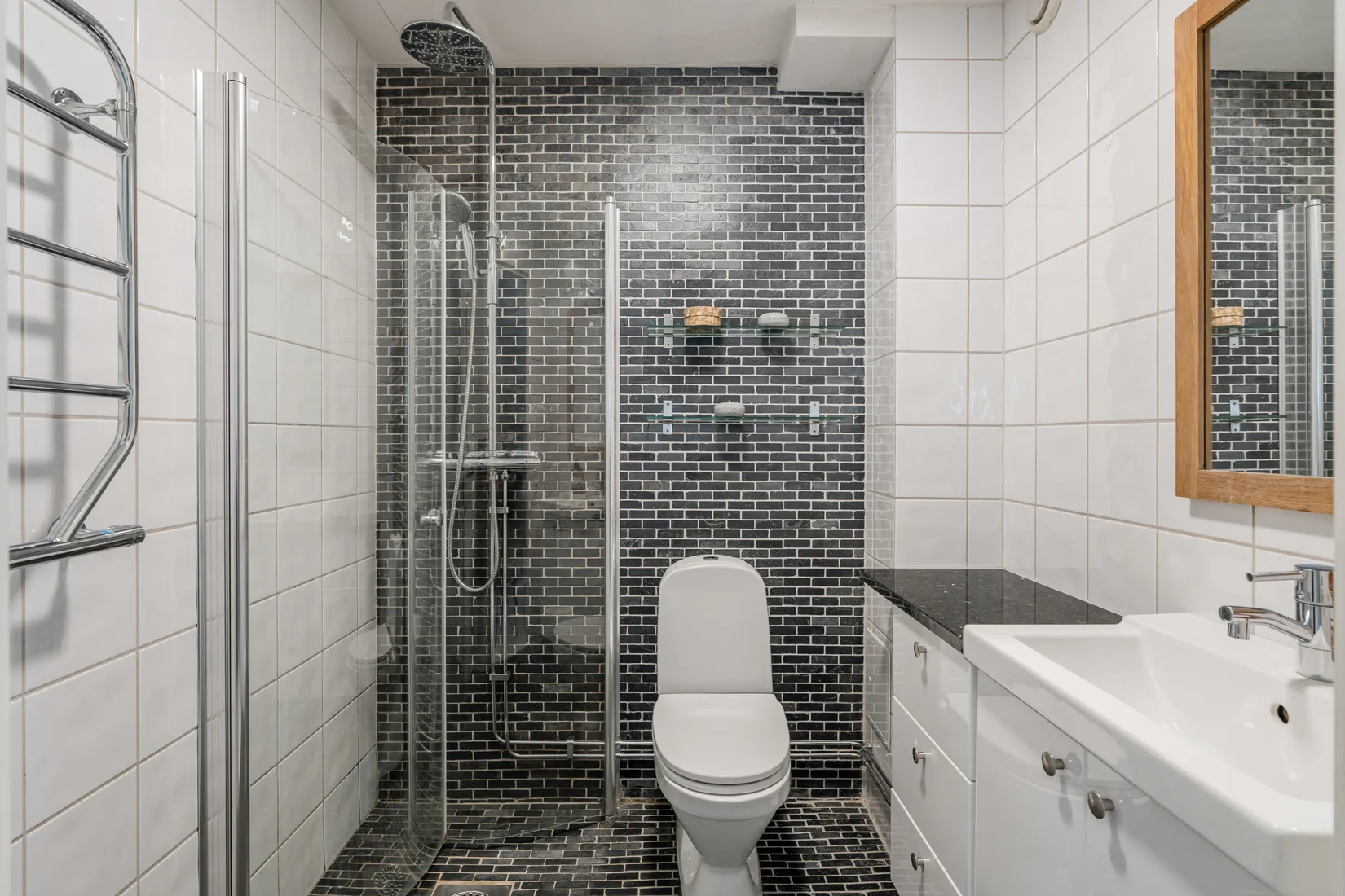 Radhus, Ledungsvägen 5G, Täby kyrkby, Täby
