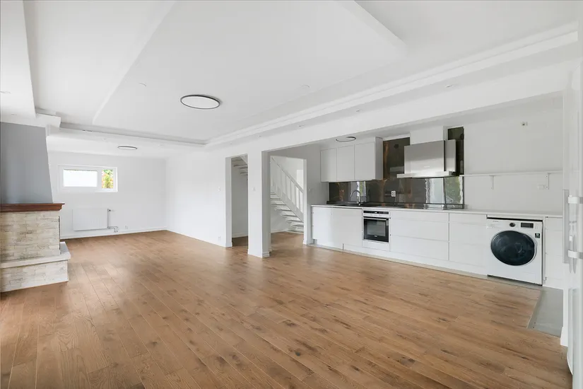 Villa, Fullblodsvägen 4, Järfälla