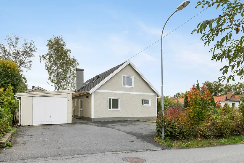 Villa, Fullblodsvägen 4, Järfälla