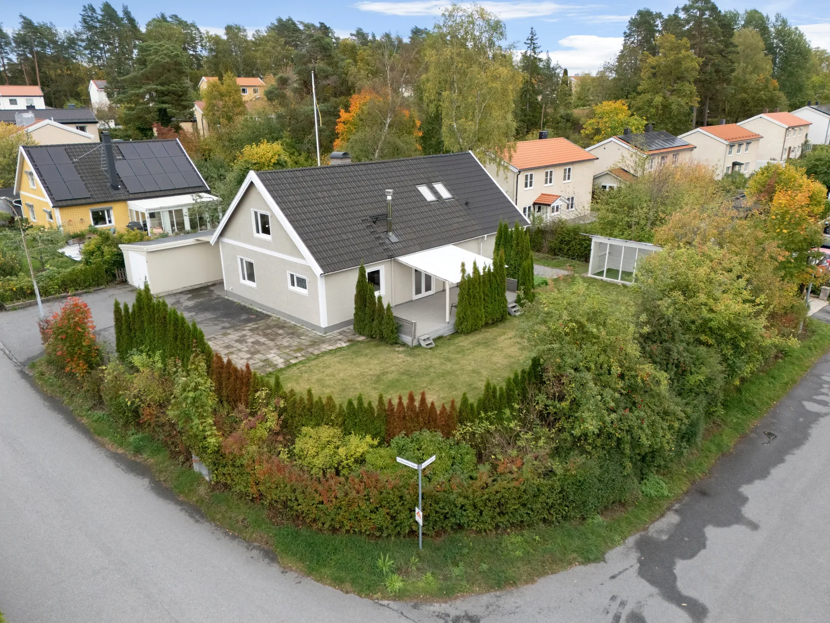 Villa, Fullblodsvägen 4, Järfälla