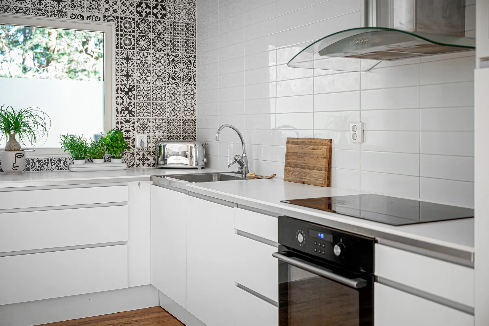 Radhus, Sleipnervägen 26, Sjukyrkoberget, Upplands Väsby