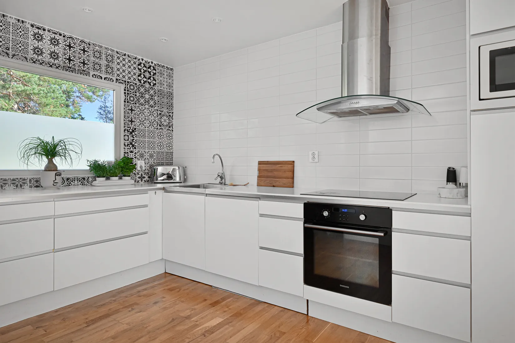 Radhus, Sleipnervägen 26, Sjukyrkoberget, Upplands Väsby