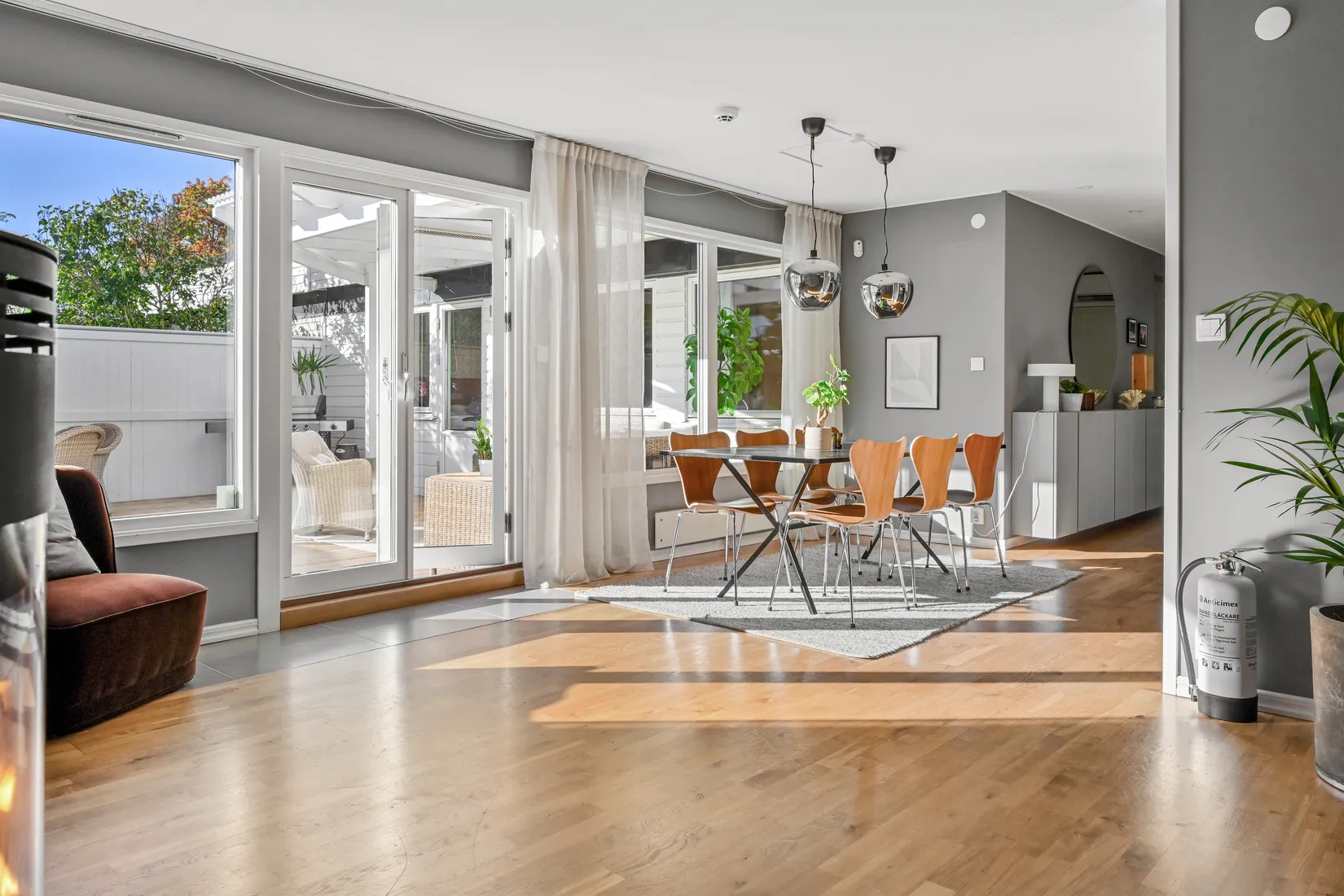 Radhus, Sleipnervägen 26, Sjukyrkoberget, Upplands Väsby