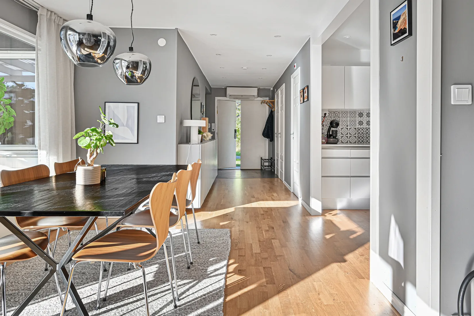 Radhus, Sleipnervägen 26, Sjukyrkoberget, Upplands Väsby