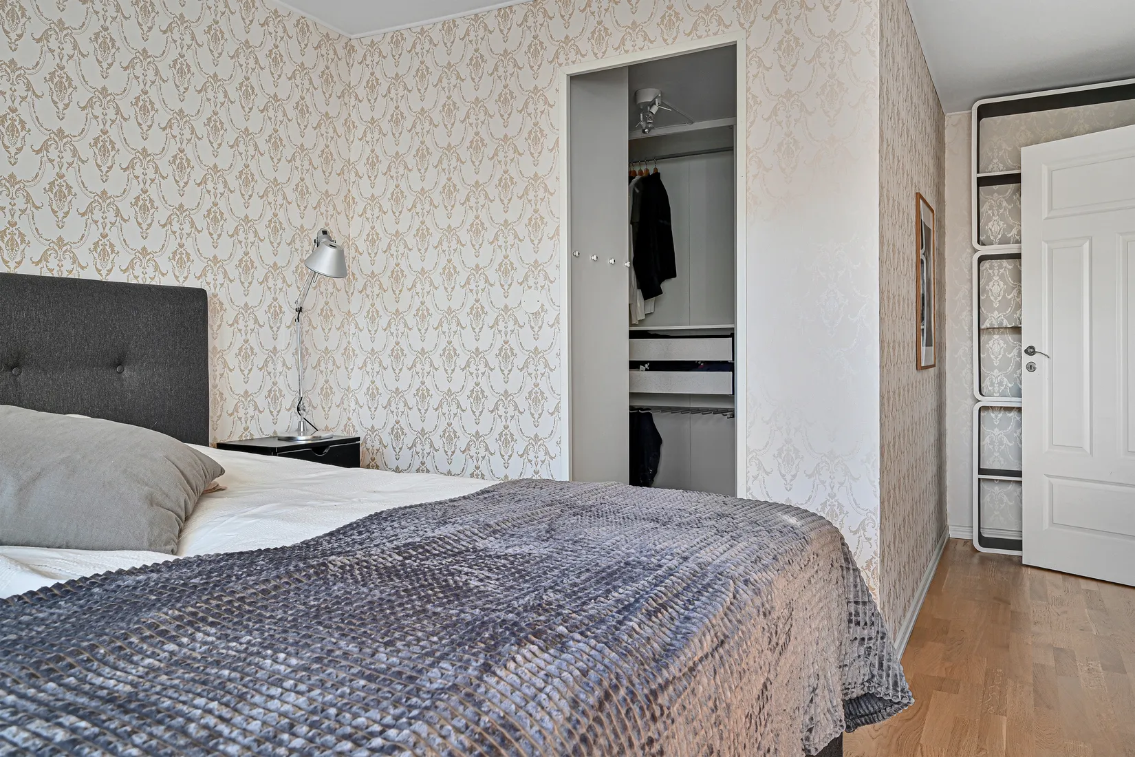 Radhus, Sleipnervägen 26, Sjukyrkoberget, Upplands Väsby