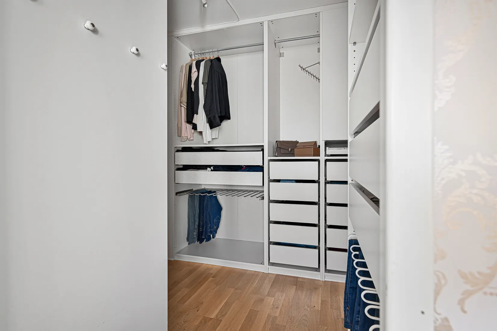 Radhus, Sleipnervägen 26, Sjukyrkoberget, Upplands Väsby
