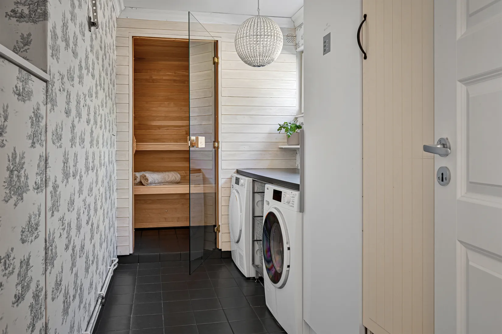 Radhus, Sleipnervägen 26, Sjukyrkoberget, Upplands Väsby