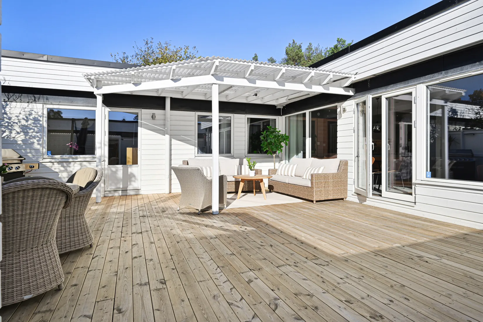 Radhus, Sleipnervägen 26, Sjukyrkoberget, Upplands Väsby