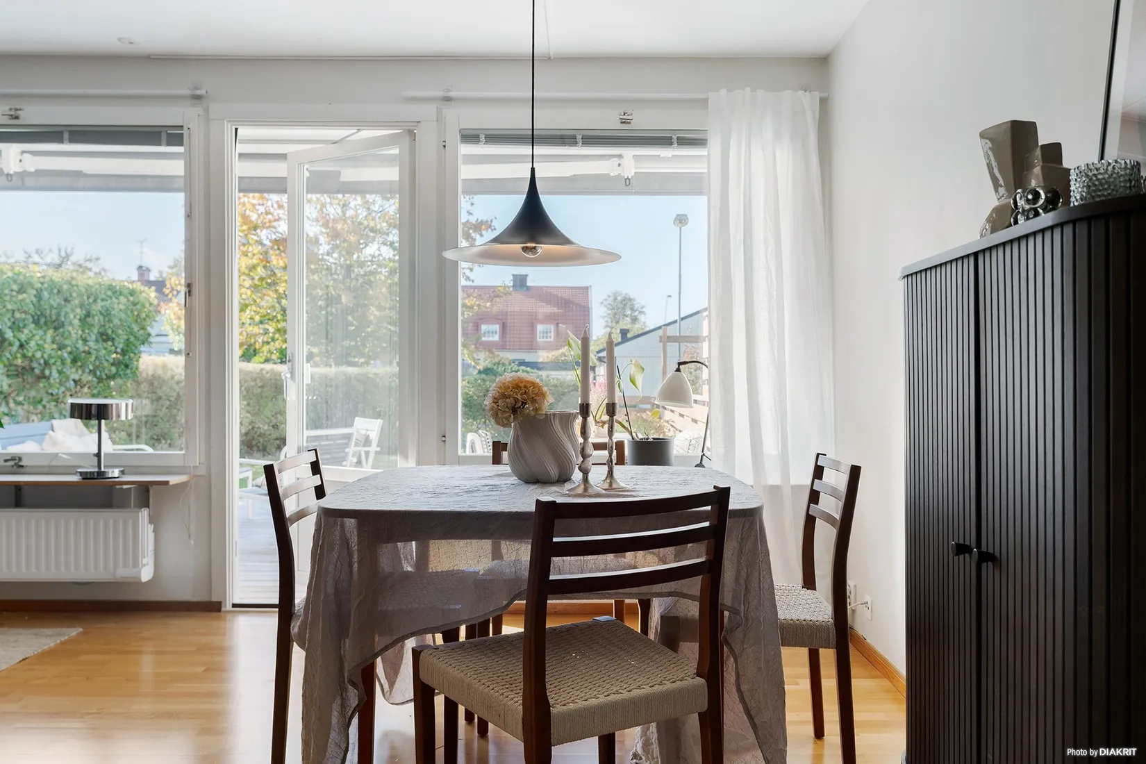 Radhus, Skolängen 19, Centrala Sävedalen, Partille