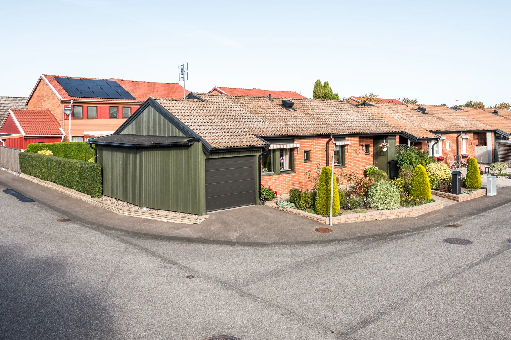 Radhus, Skorpionens väg 10, Kyrkbyn, Staffanstorp
