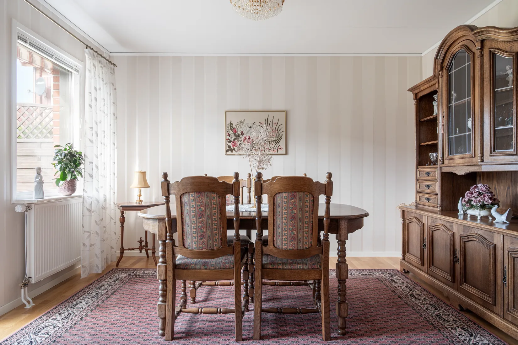Radhus, Skorpionens väg 10, Kyrkbyn, Staffanstorp