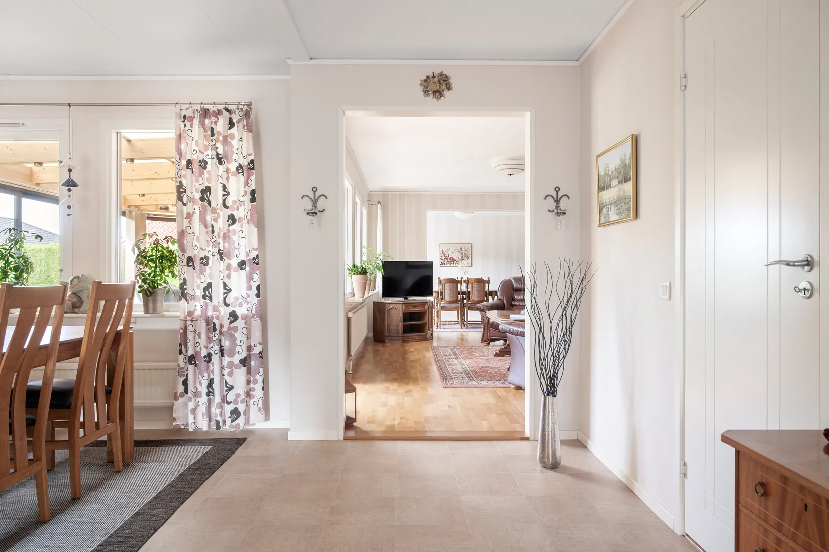 Radhus, Skorpionens väg 10, Kyrkbyn, Staffanstorp