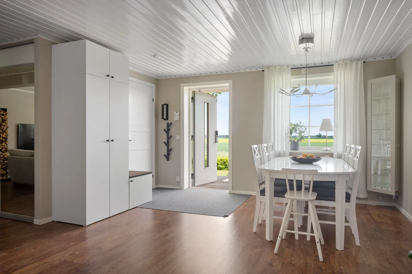 Villa, Skarstad Kyrkskolan 1, Vara