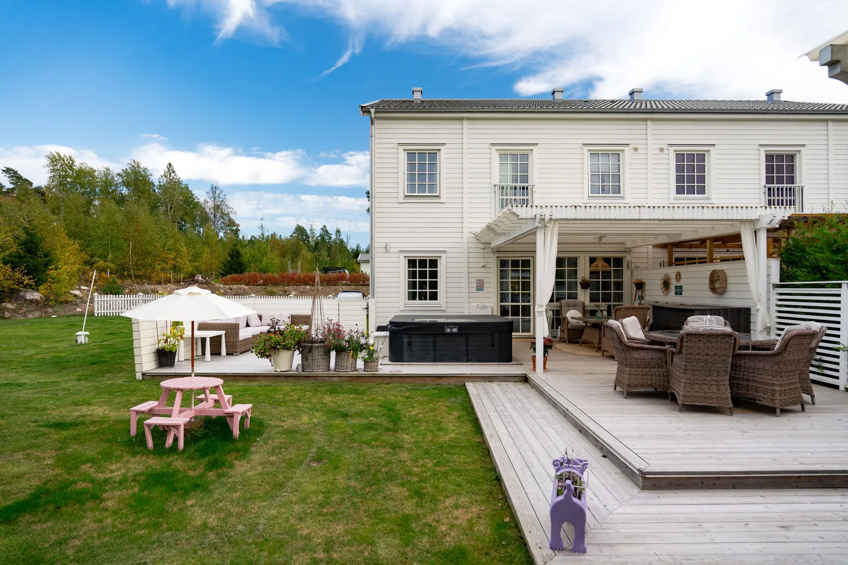 Radhus, Vaksala-Lunda 82C, Jälla, Uppsala