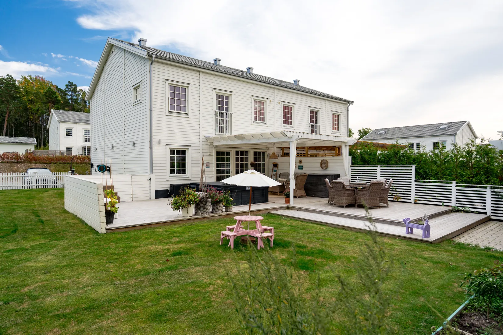 Radhus, Vaksala-Lunda 82C, Jälla, Uppsala