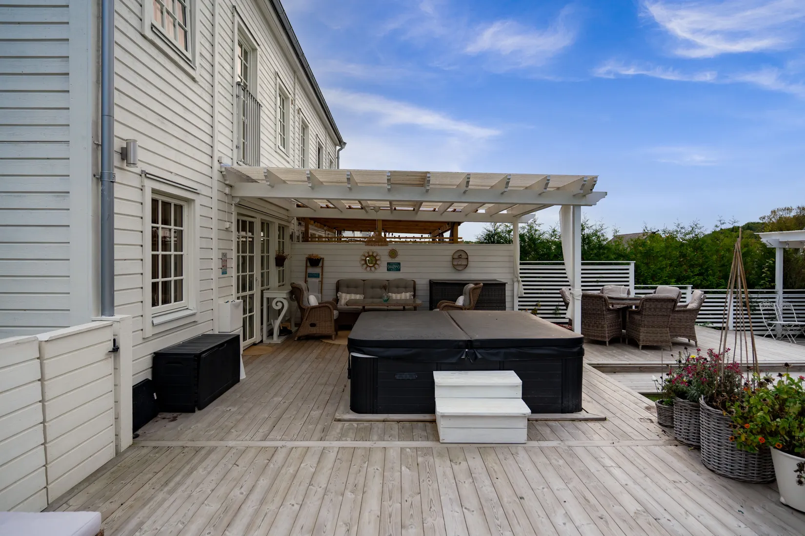 Radhus, Vaksala-Lunda 82C, Jälla, Uppsala