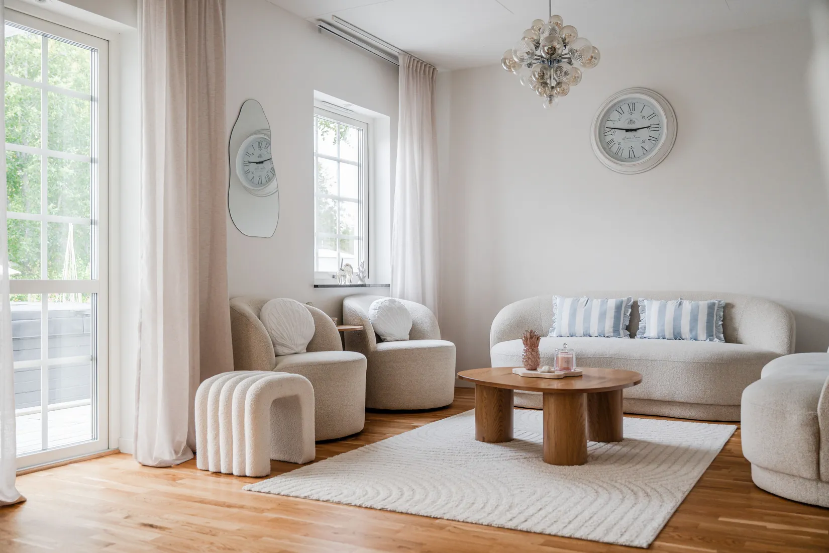Radhus, Vaksala-Lunda 82C, Jälla, Uppsala