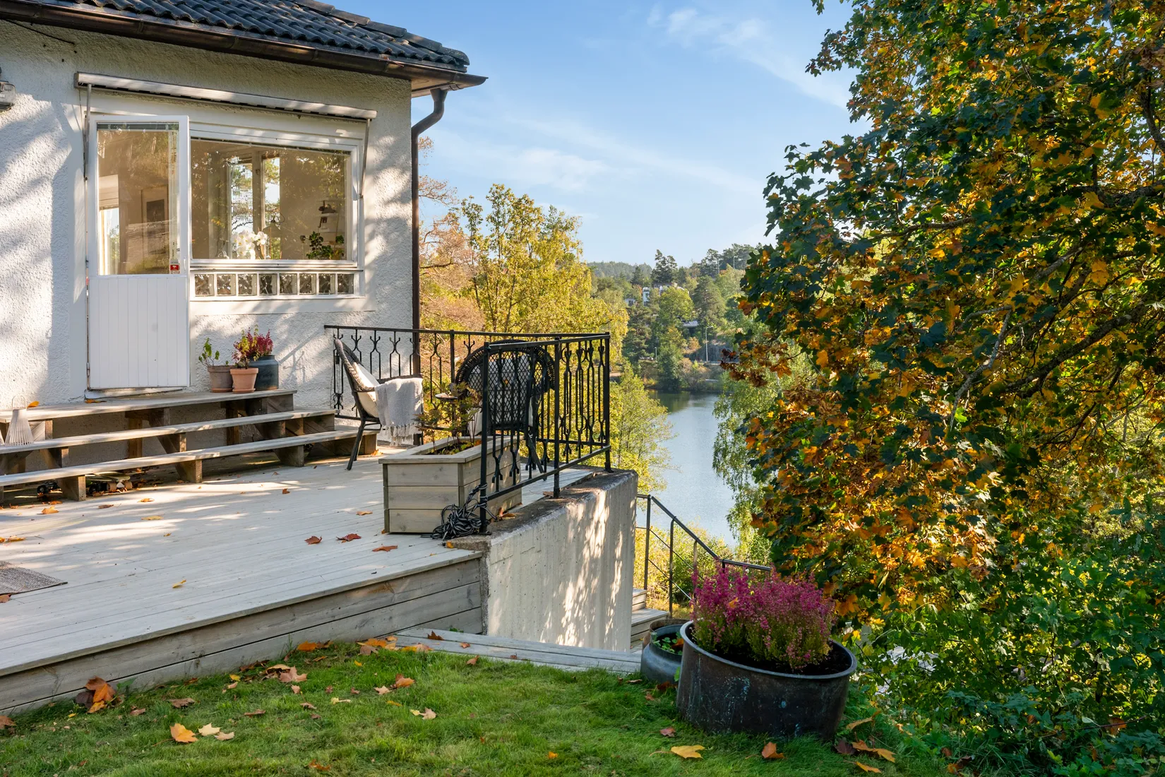 Villa, Krönvägen 10, Insjön, Nacka