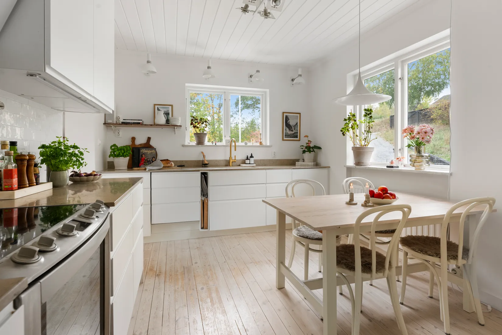 Villa, Krönvägen 10, Insjön, Nacka