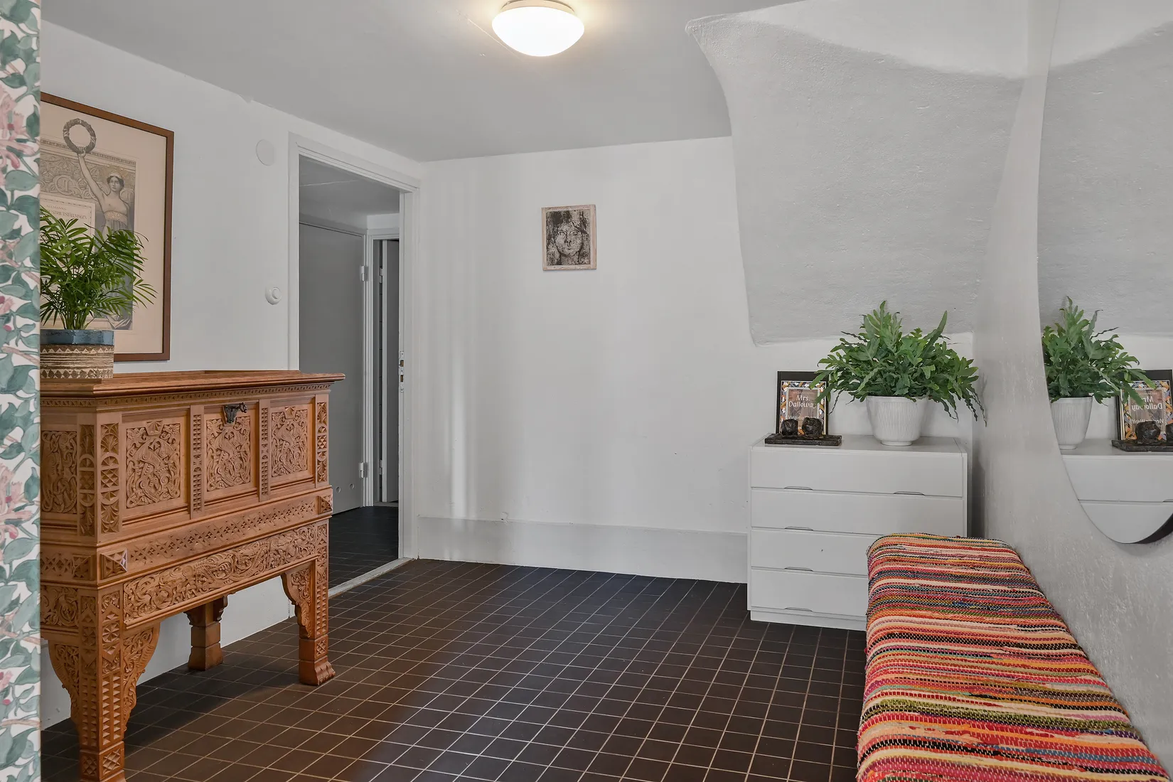 Radhus, Lövåsvägen 28, Helenelund, Sollentuna