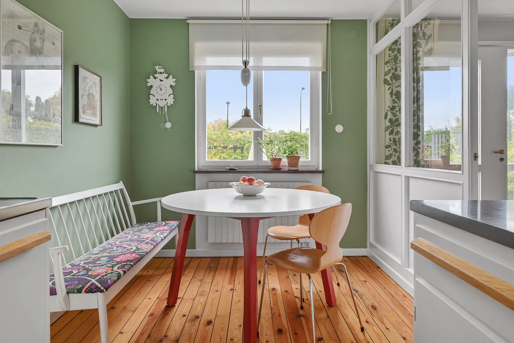 Radhus, Lövåsvägen 28, Helenelund, Sollentuna