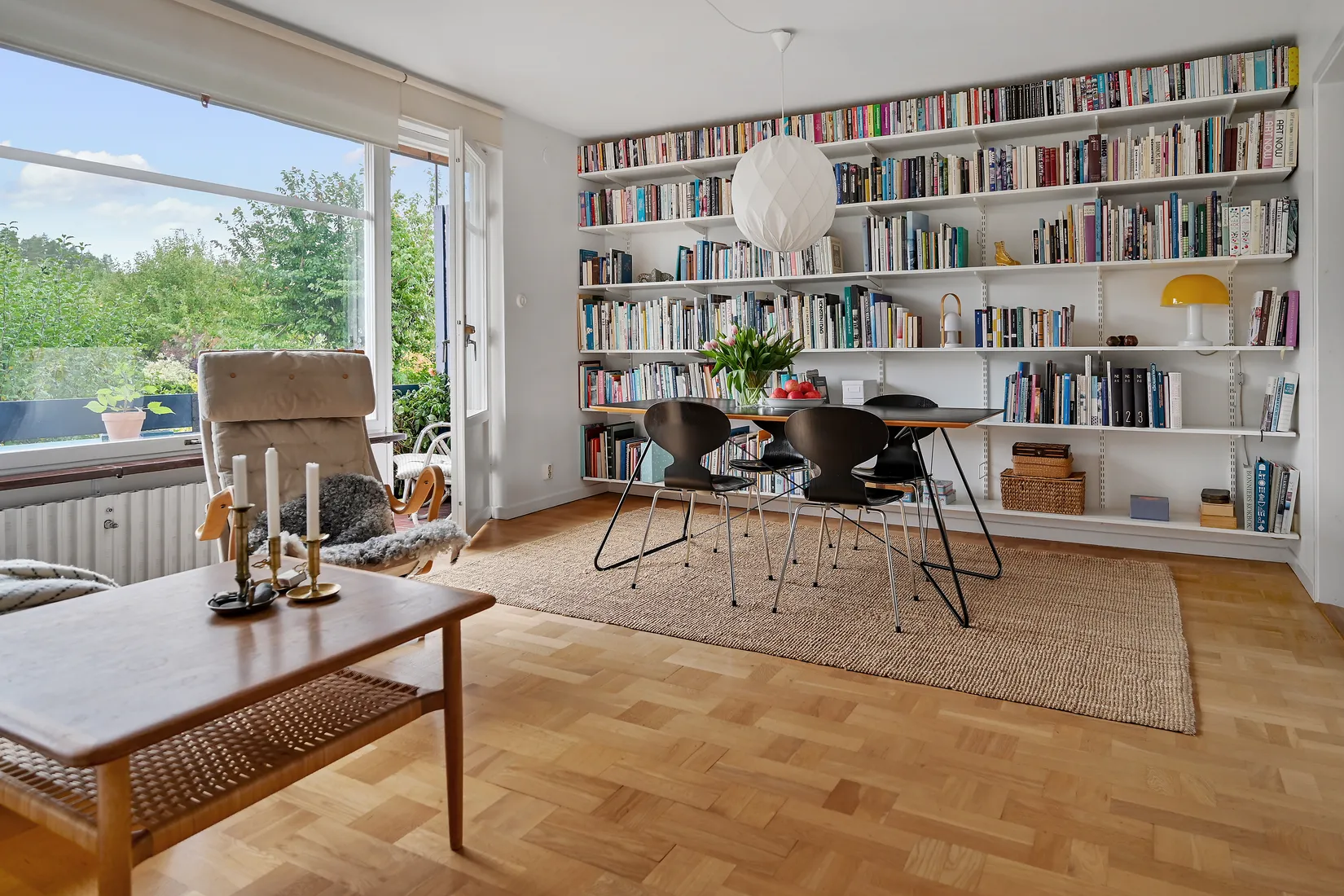 Radhus, Lövåsvägen 28, Helenelund, Sollentuna