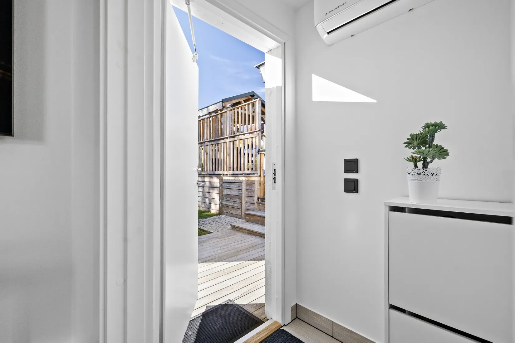 Villa, Lilla Västanbergsvägen 3, Dyvik/Nykvarn, Österåker