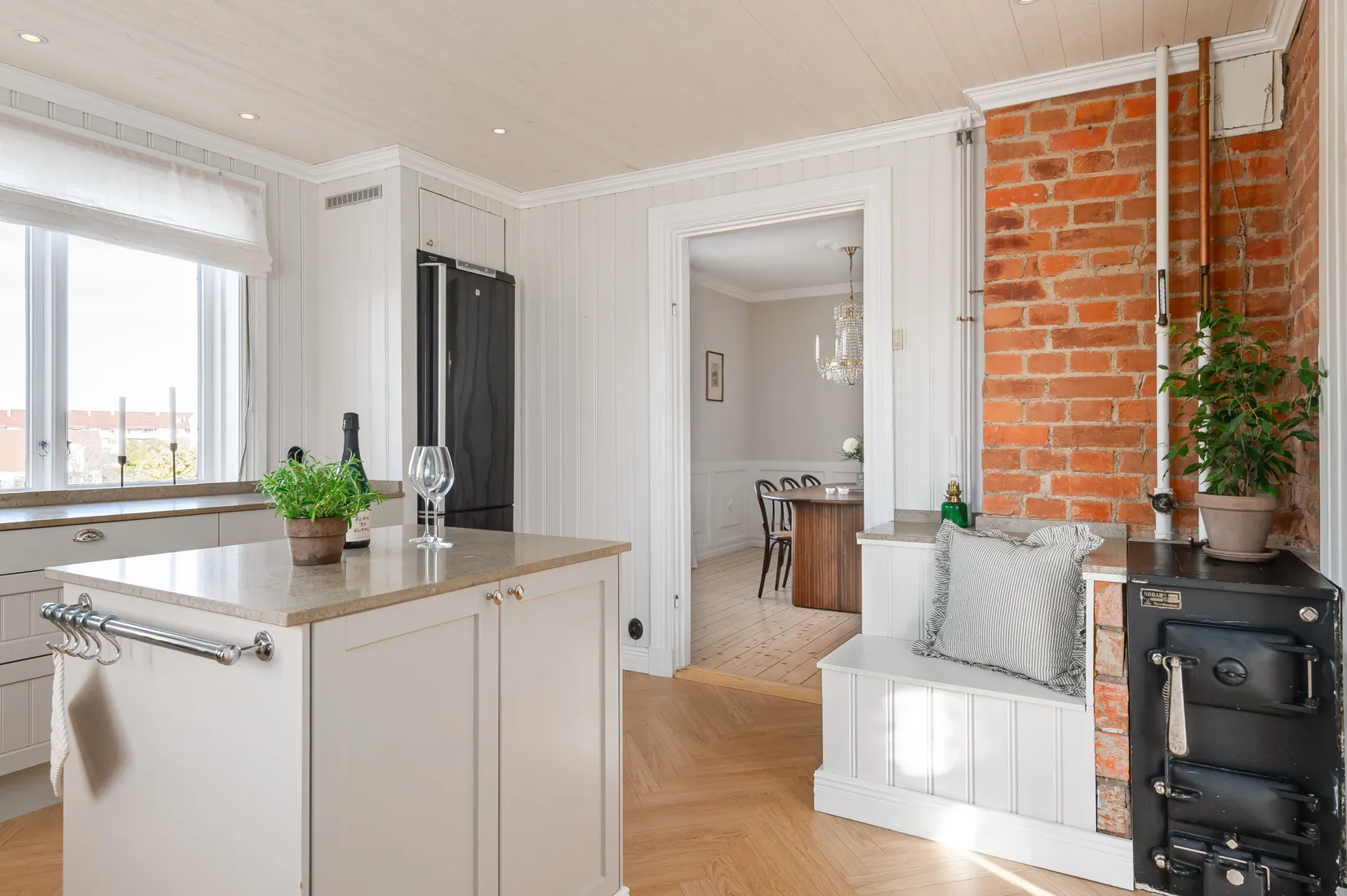 Villa, Hälsogatan 4, Centralt, Mjölby