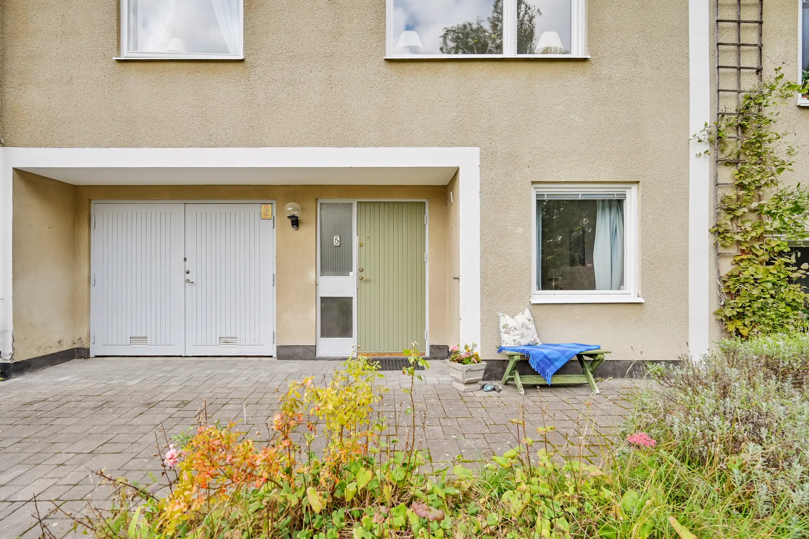 Radhus, Vaxmyravägen 5, Runby, Upplands Väsby