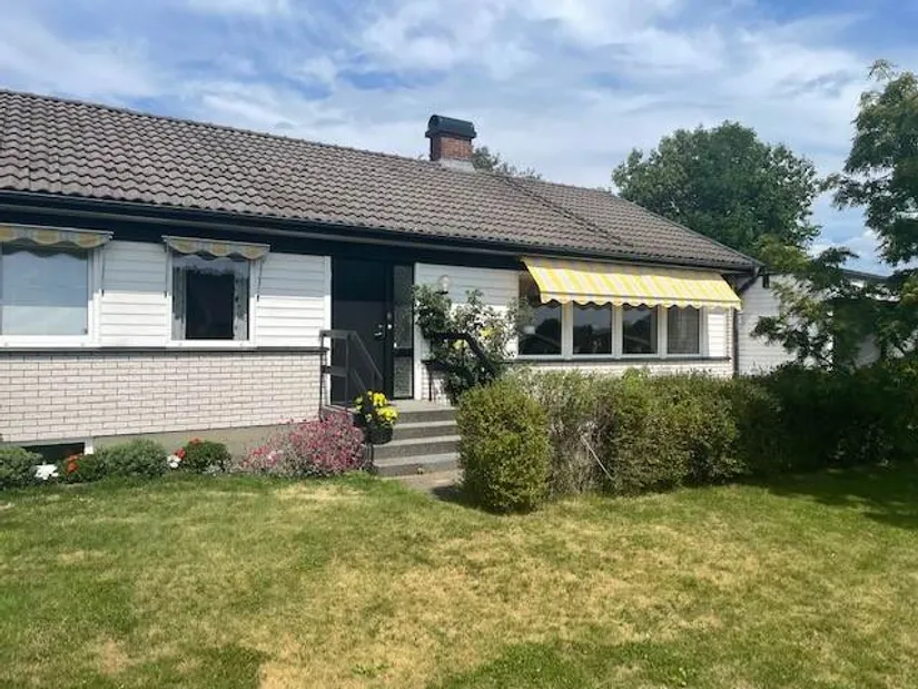 Villa, Viktoriagatan 18, Bränninge, Habo