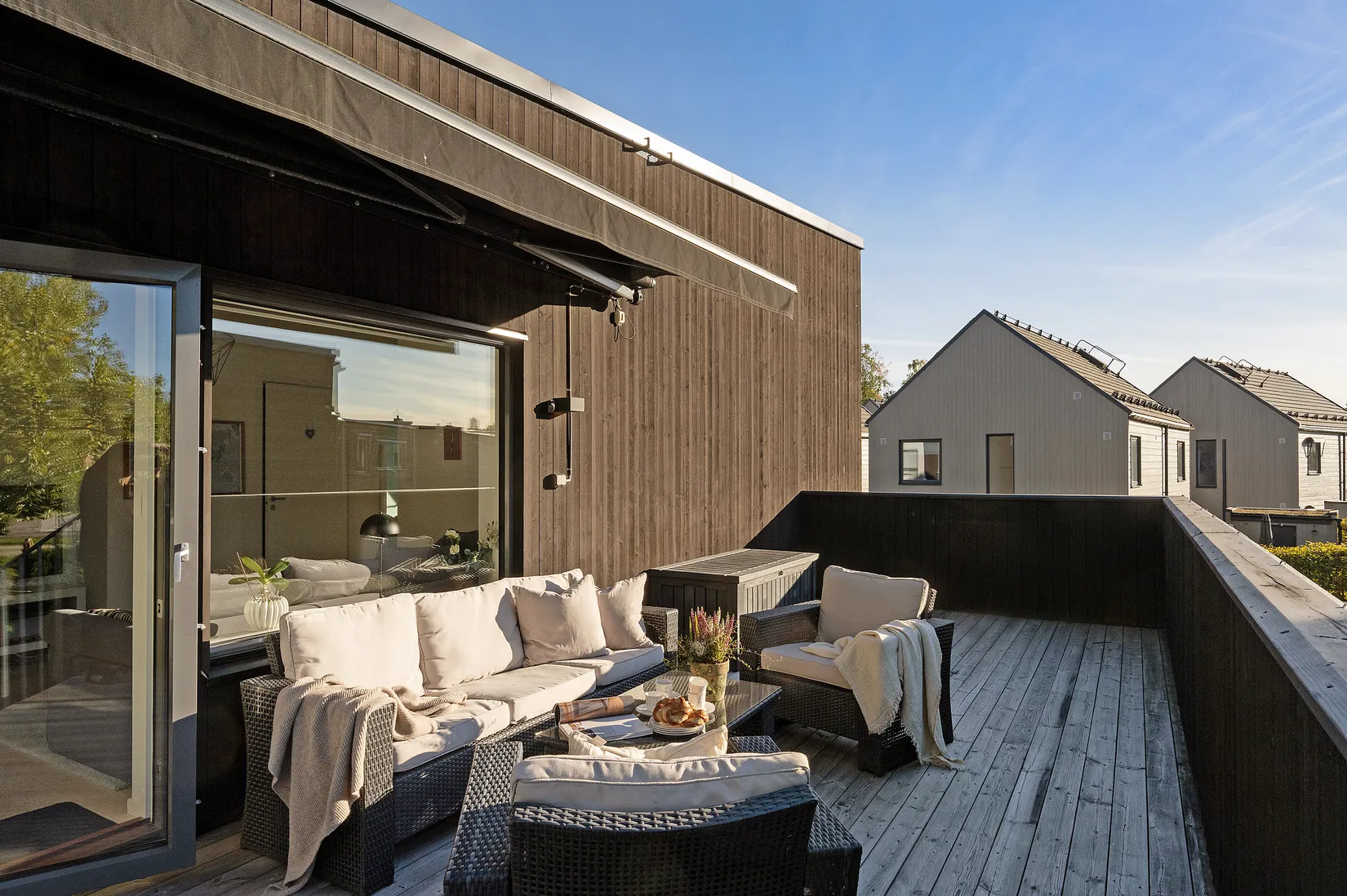 Radhus, Stuterivägen 37, Vattmyra, Järfälla
