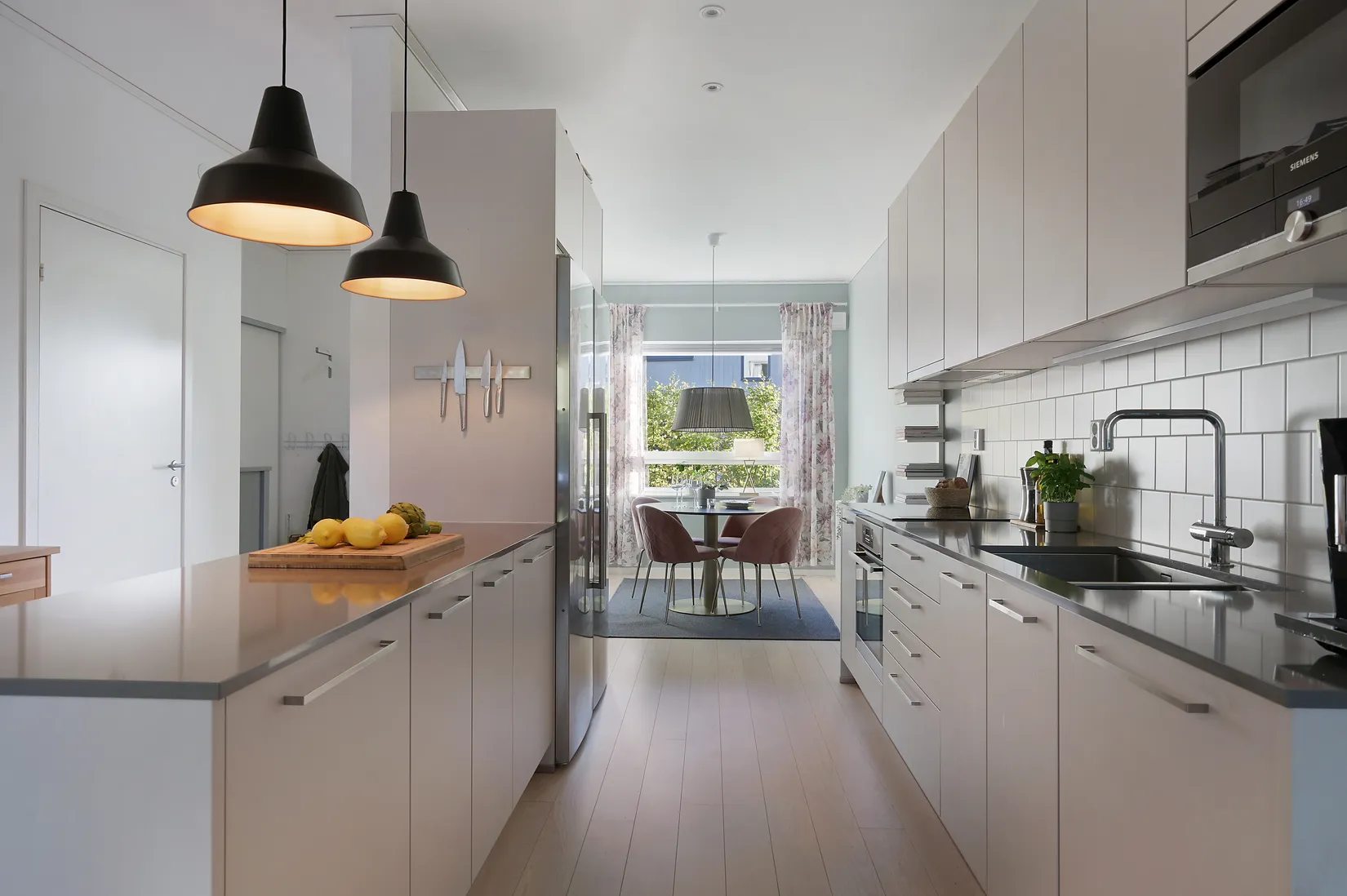 Radhus, Stuterivägen 37, Vattmyra, Järfälla