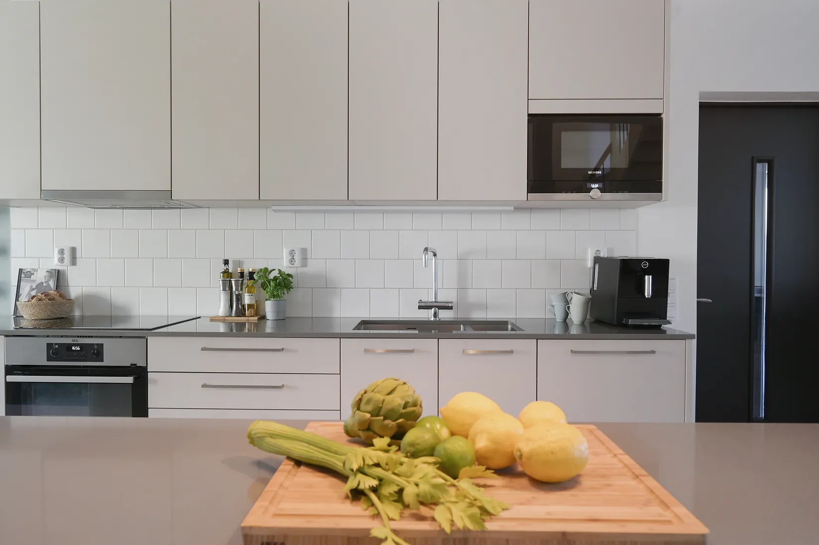 Radhus, Stuterivägen 37, Vattmyra, Järfälla