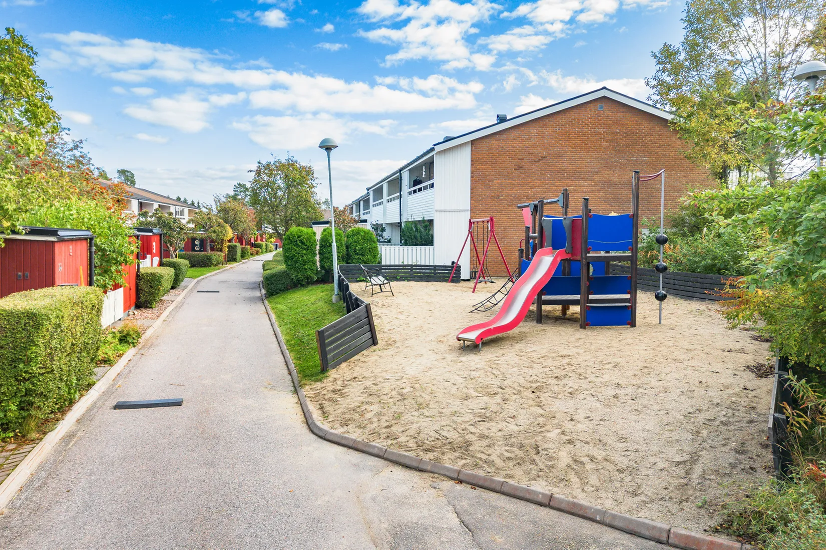 Radhus, Jaktfalksvägen 32, Bosvedjan, Sundsvall