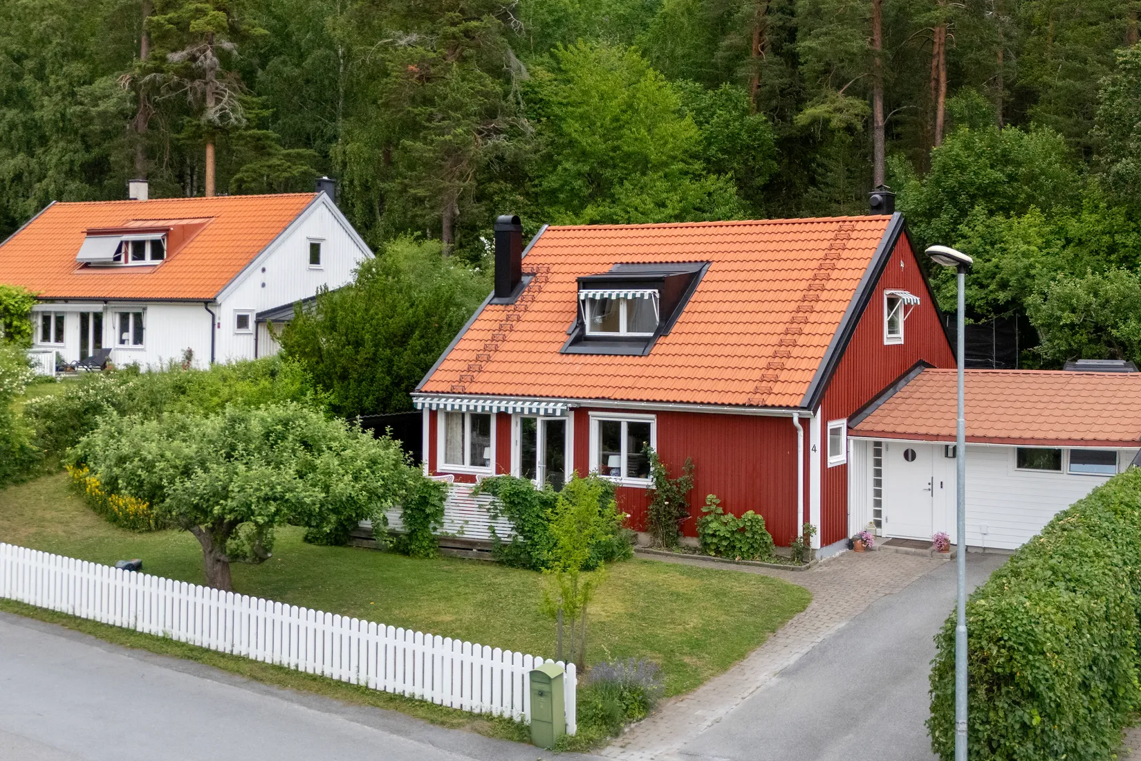 Radhus, Lievägen 4, Ella Gård, Täby