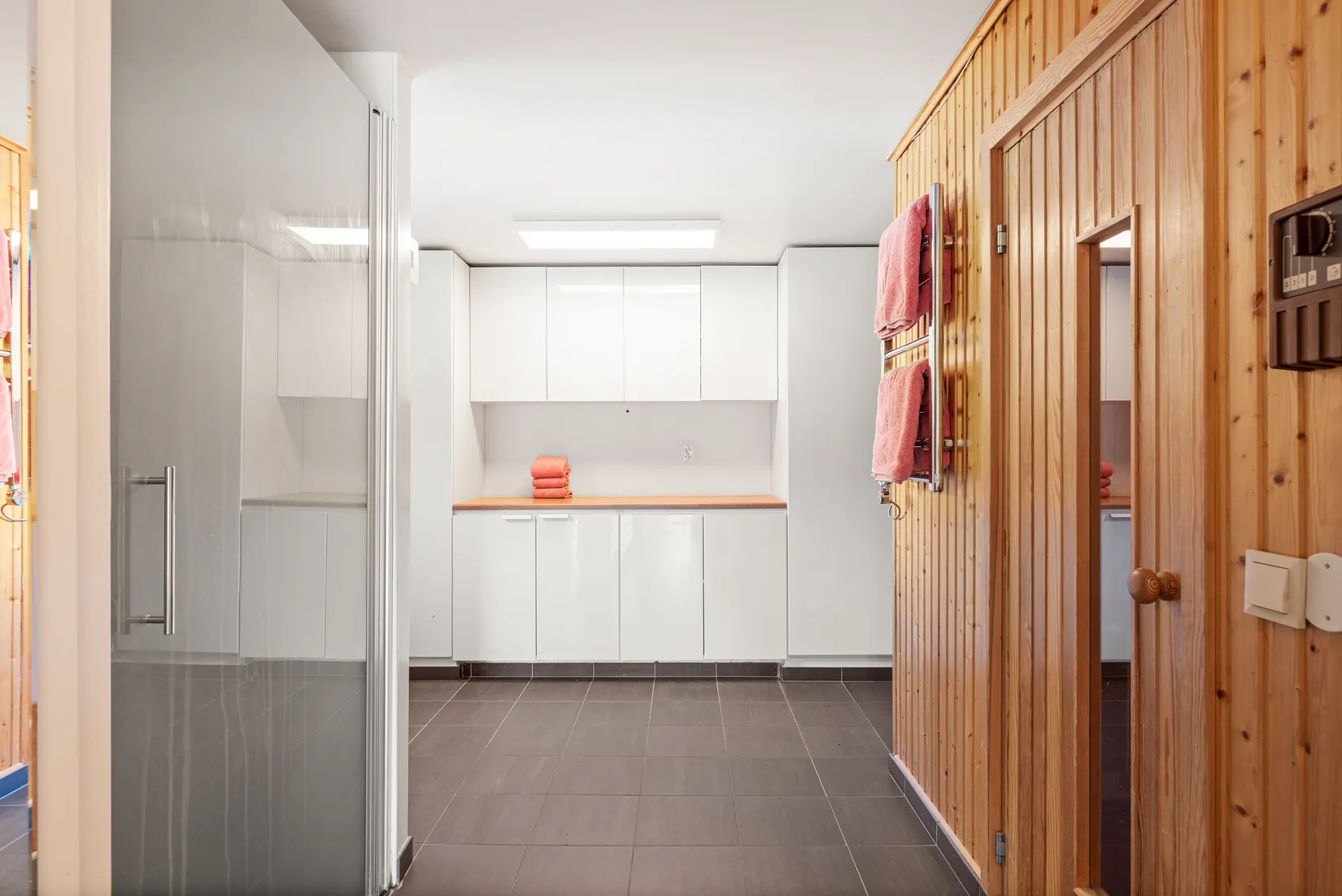 Radhus, Lievägen 4, Ella Gård, Täby